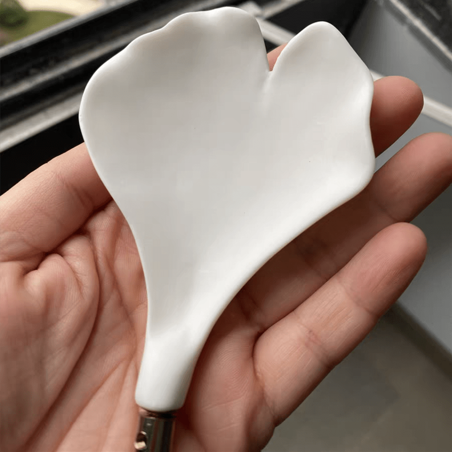 Vrimlo Porcelain Leaves Pendant