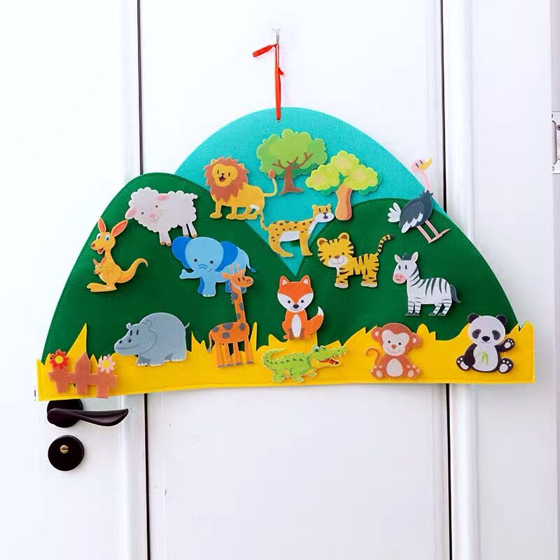 DIY Animal™ - Fix the animals in place - DIY Animal themed felt board