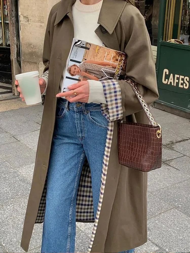 Isabelle Jacke/Mantel – Einreihige Reversjacke/Trenchcoat mit kariertem Futter für den Herbst