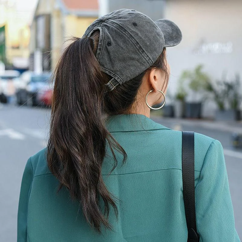 Gorra de béisbol con cola de caballo de 3 hojas