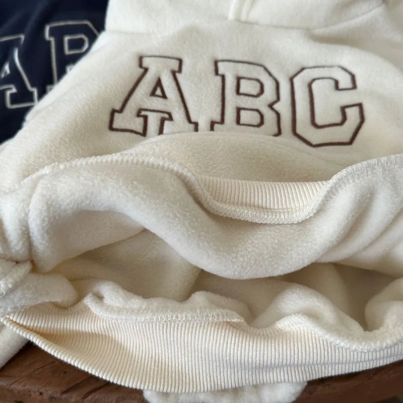 Mit Fell gefütterter ABC-Hoodie für Kinder