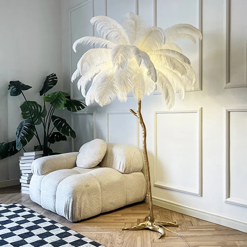 Lampadaire en plumes d'autruche