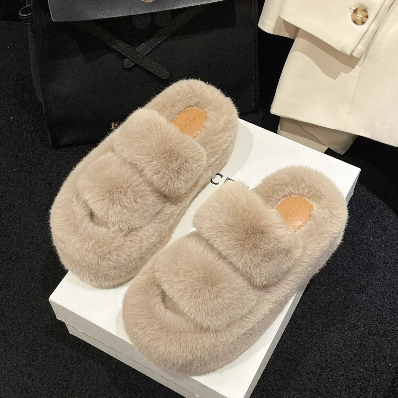 FuzzyElegance - Soft slippers for women