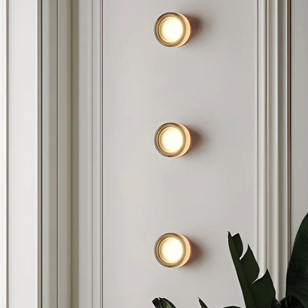 LumièreLux – Stilvolle Dimple-Wandleuchte für ein modernes Interieur