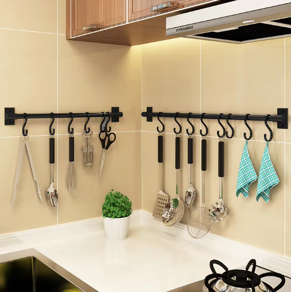 Sara’s Matt Black Kitchen Hook Rack – Plassbesparende Kjøkkenutstyr Organizer med Holdbar Aluminium Design