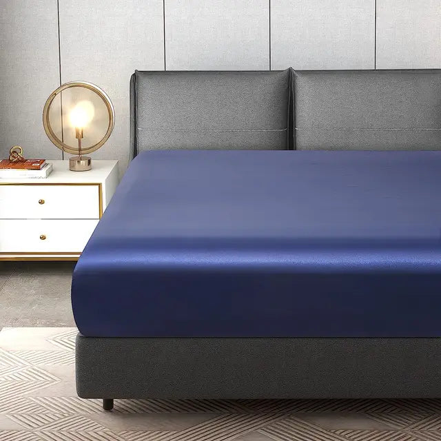 SatinShield - Luxury Mattress Cover for Comforting Sleep