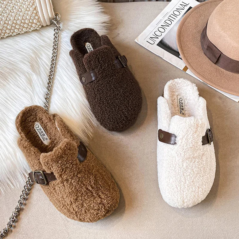 סל slippers פרווה עם אבזם Viy Luxe | סנדלי פלש חורפיים לנשים