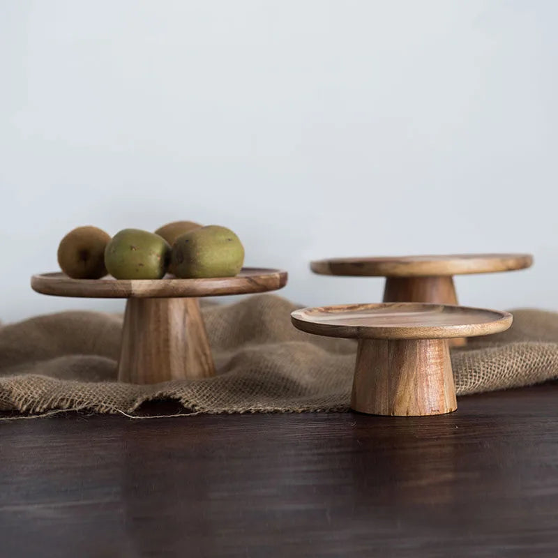 Assiette à gâteau en bois surélevée