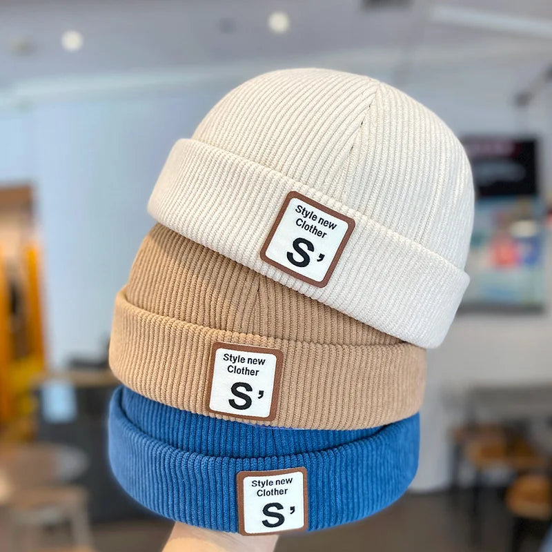 Chapéu de Bebé em Corduroy Aconchegante Sem Aba | Gorro Docker Ajustável de Inverno para Crianças