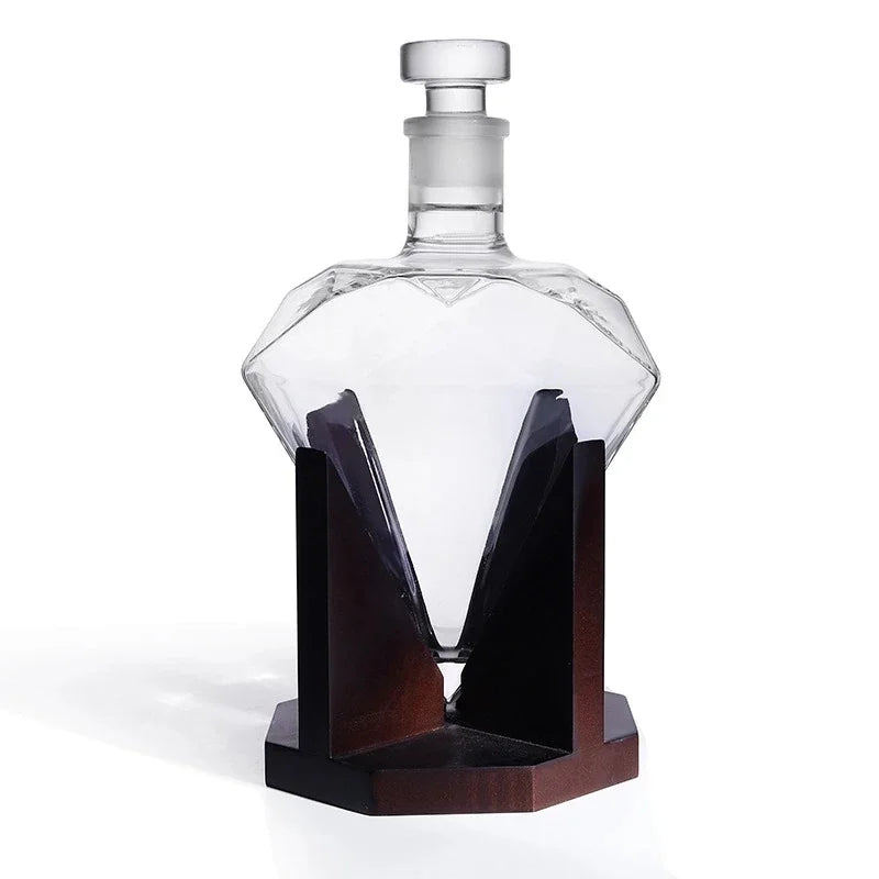 Whiskey Decanter - Diamond - 1000ml Capacity - Wooden Holder