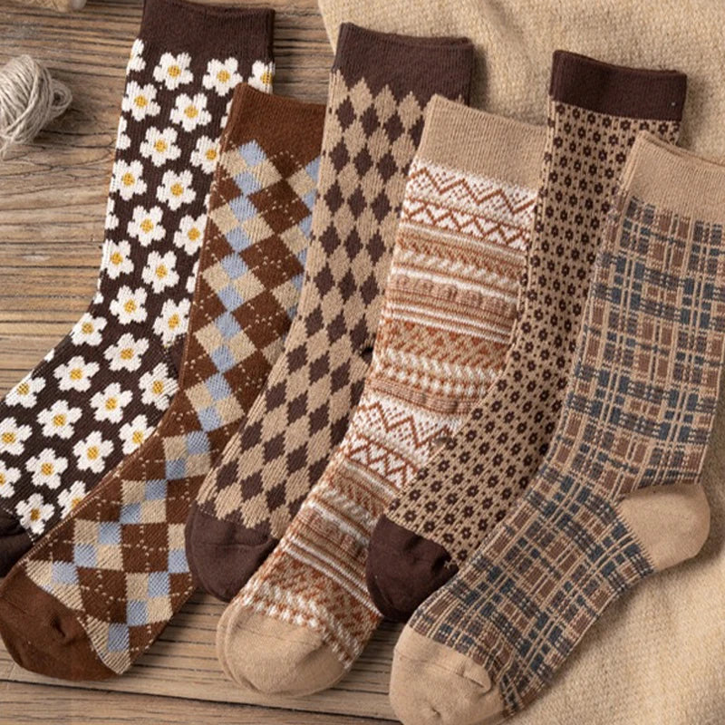 Cozy Coffee-Colored Mid-Length Socks for Women – Warm, Retro, and Stylish for Fall & Winter