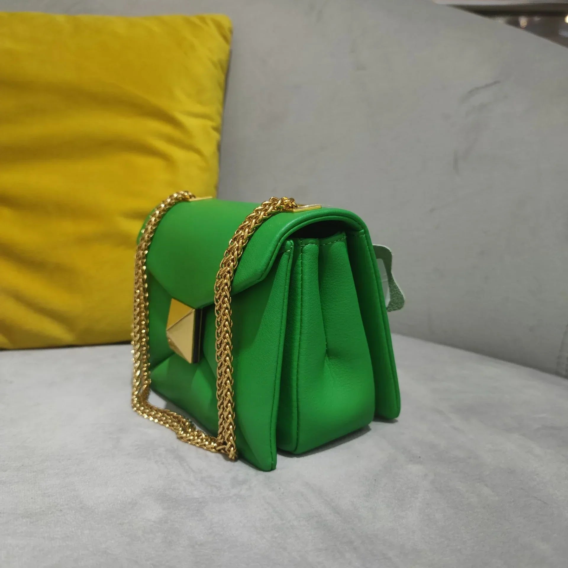 Borsa in pelle iconica da giorno a notte