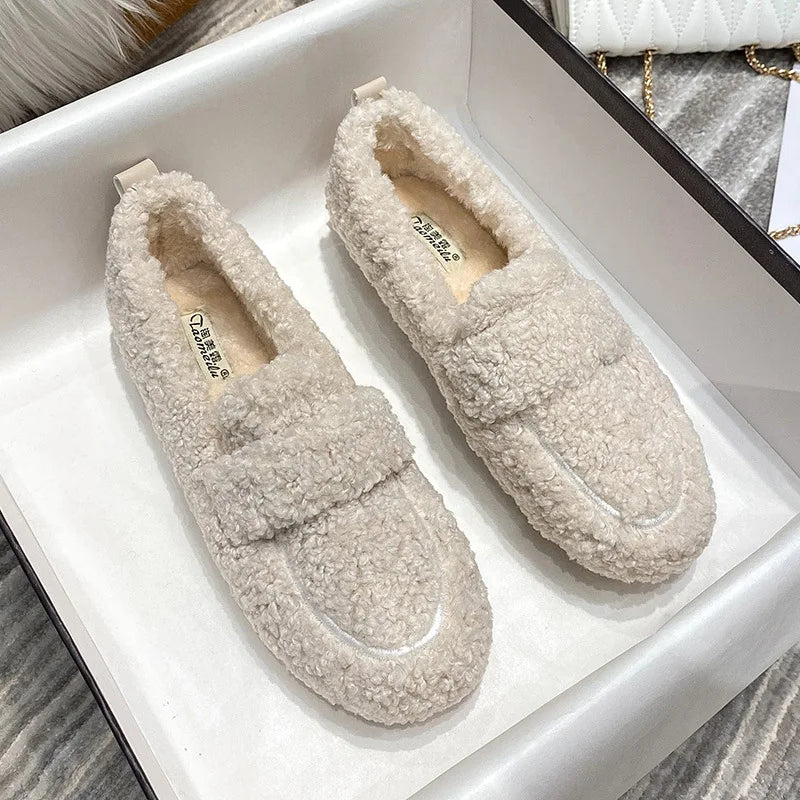 Ember's Cozy Curly Lambwool Loafers