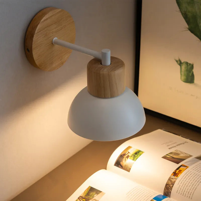 Nordic Wooden Vegglampe