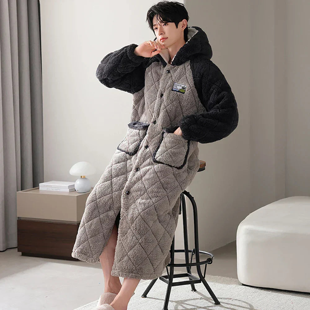 HoodedComfort – 3-Layer Bathrobe for Men