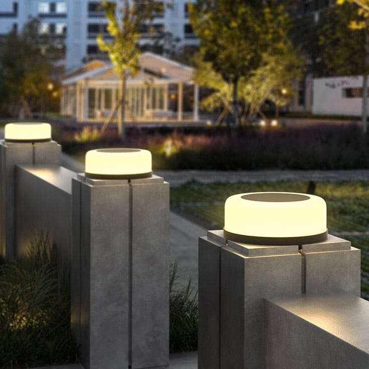 Vrimlo Column Lamps