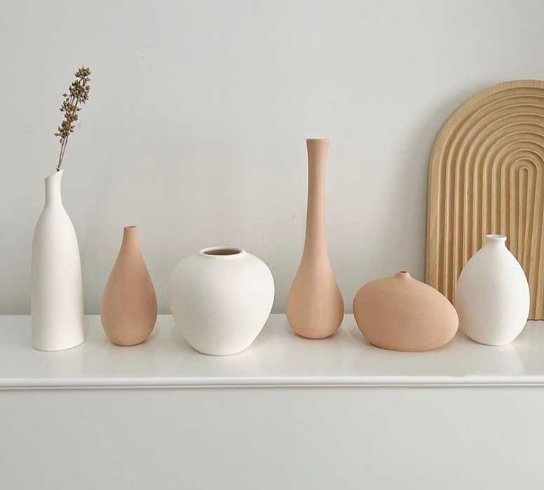 Minimalistische Boho-Vase aus Keramik