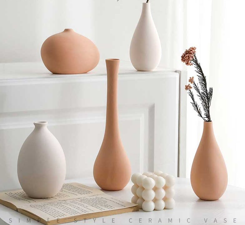 Minimalistische Boho-Vase aus Keramik