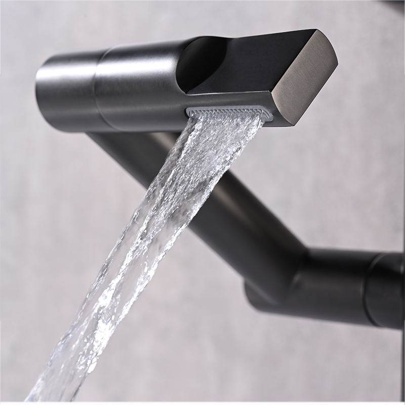 Single-Hole Smart Bathroom Faucet with Temperature Display