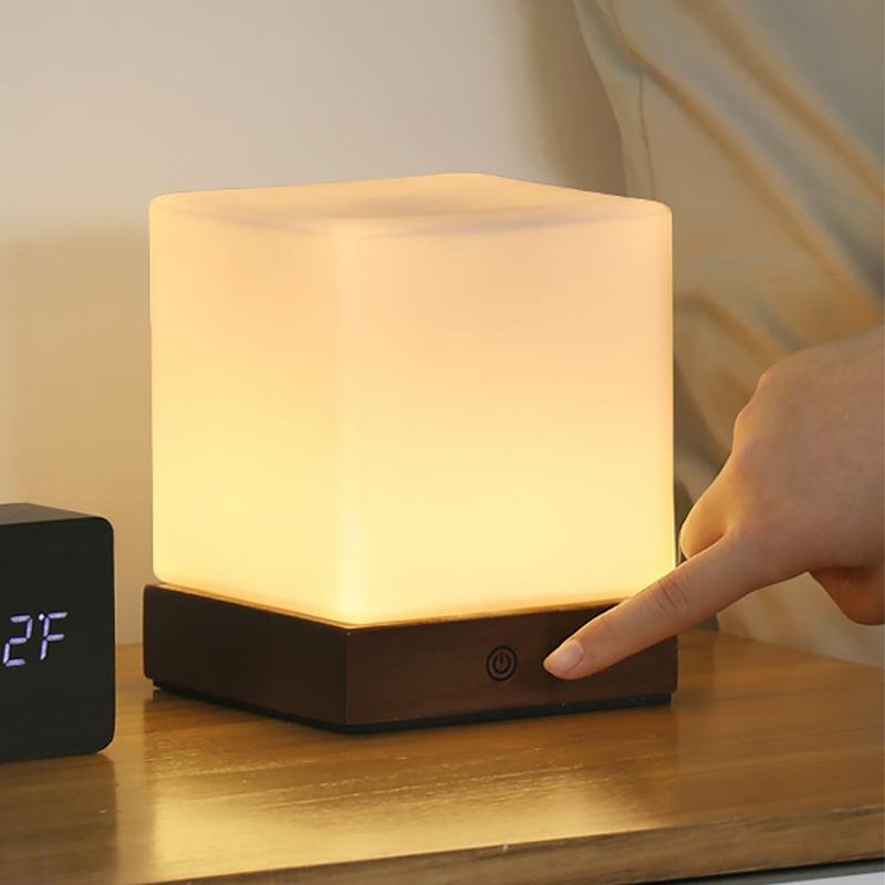 GloedCube - Lampada da tavolo a LED senza fili, alimentata a batteria per illuminazione da scrivania nordica