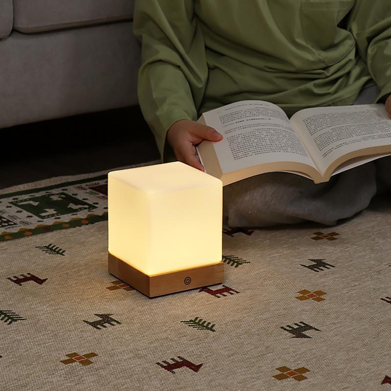 GloedCube - Lámpara de mesa LED inalámbrica con pilas para iluminación de mini escritorio nórdico