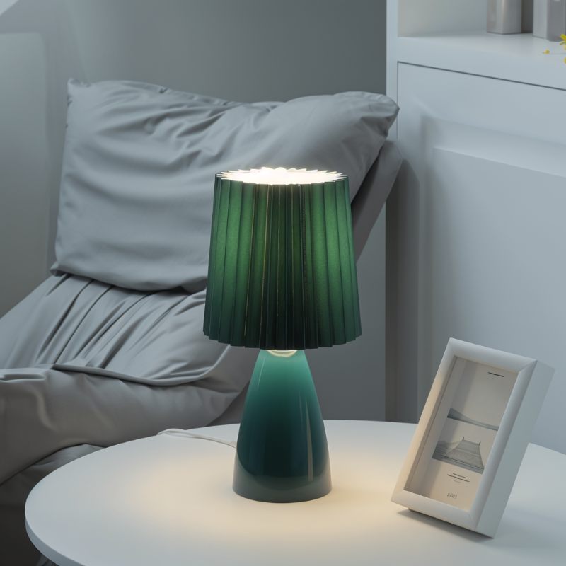 NovaGlow – Moderní a Elegantní Stolní Lampa