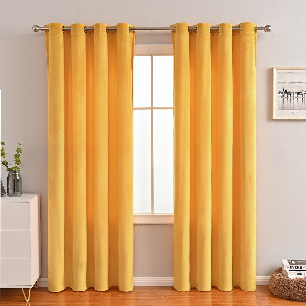 SleekVelvet - Modern Velor Curtains, Plain and Thermal for Maximum Comfort