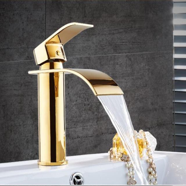 Rubinetto per bagno di lusso a cascata in ottone dorato e bianco - Rubinetto per lavabo con maniglia singola montato su piattaforma contemporanea