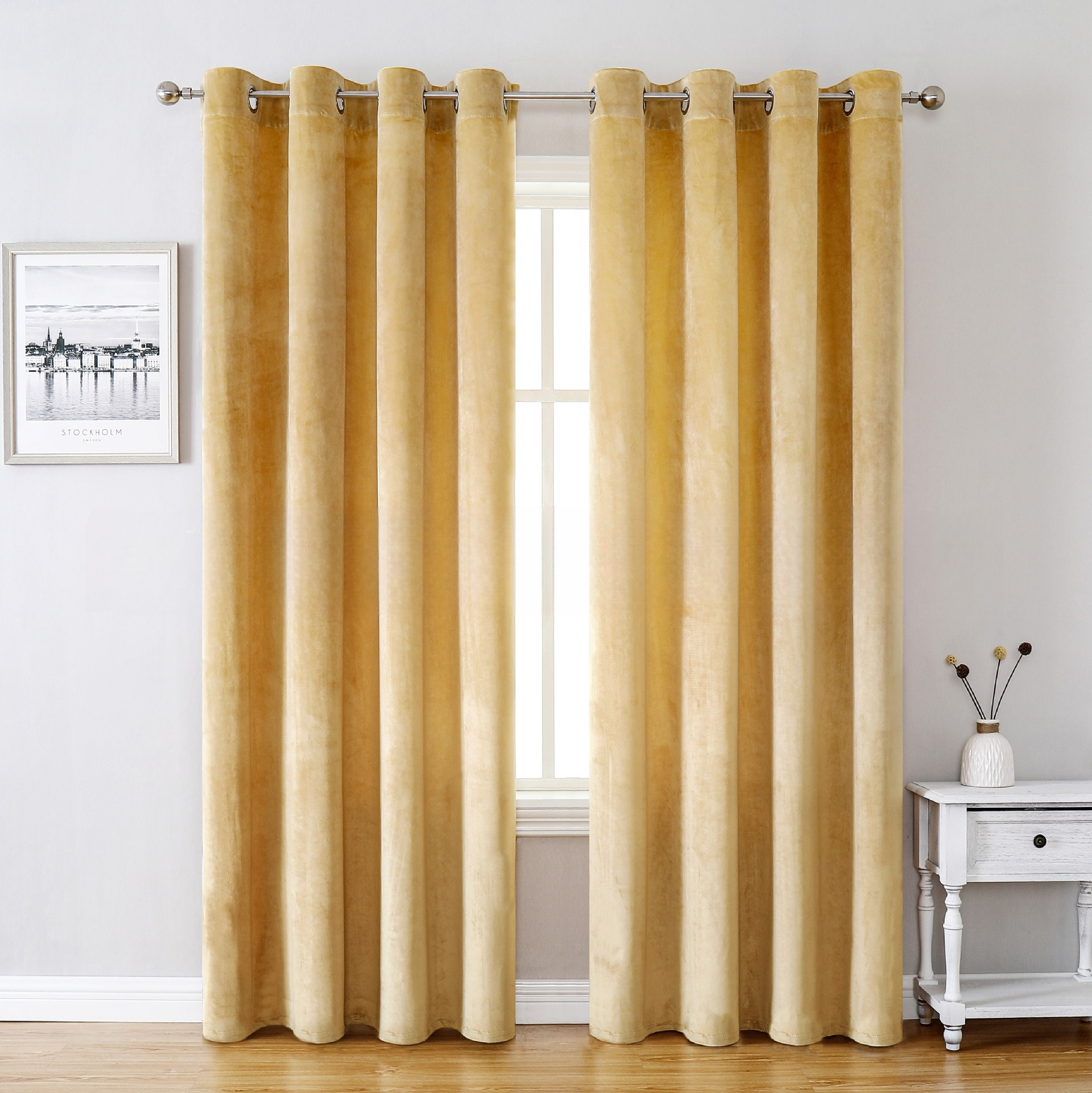 SleekVelvet - Modern Velor Curtains, Plain and Thermal for Maximum Comfort