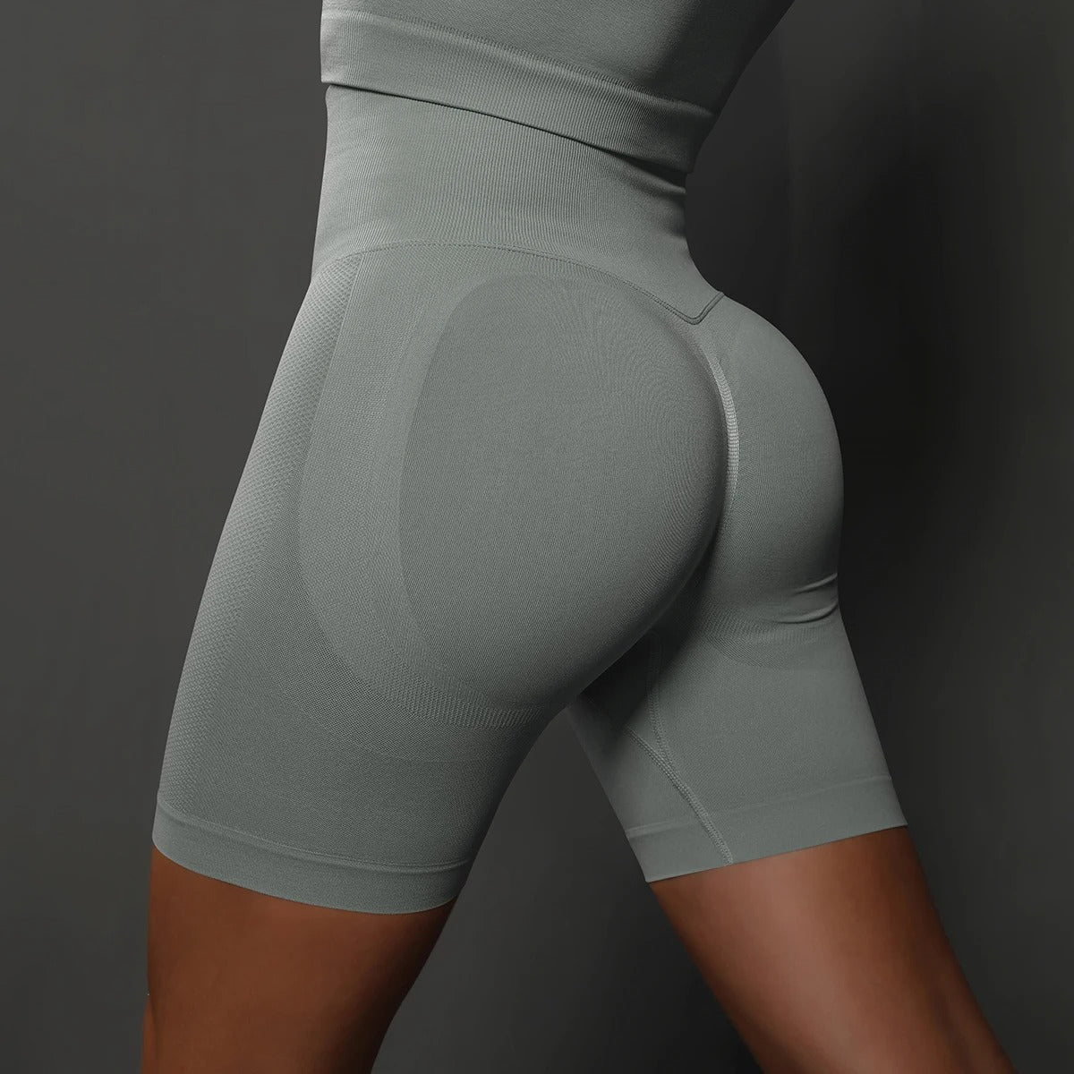 Shorts taille haute sculptants pour les fesses