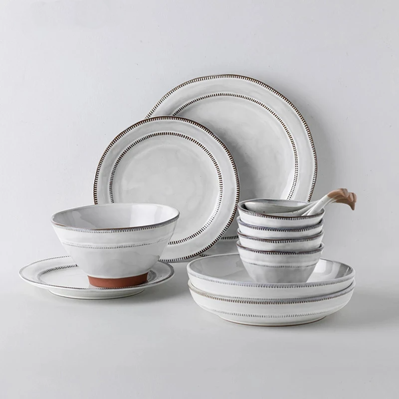 Set di stoviglie in ceramica Freya