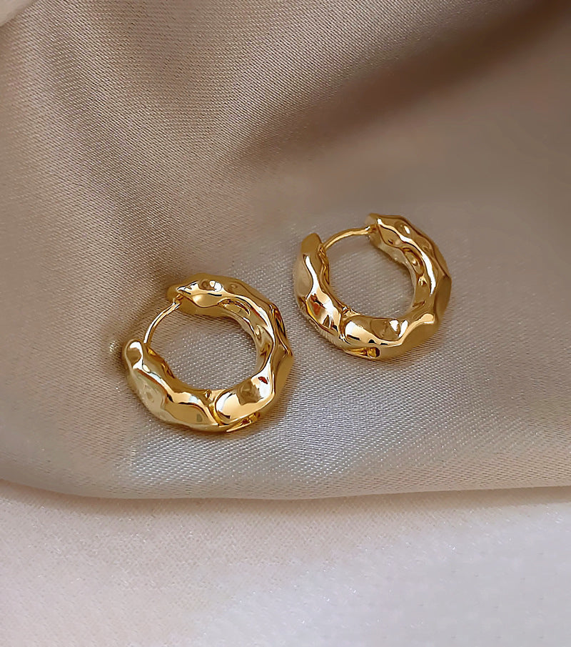 Sofia Hoop Earrings