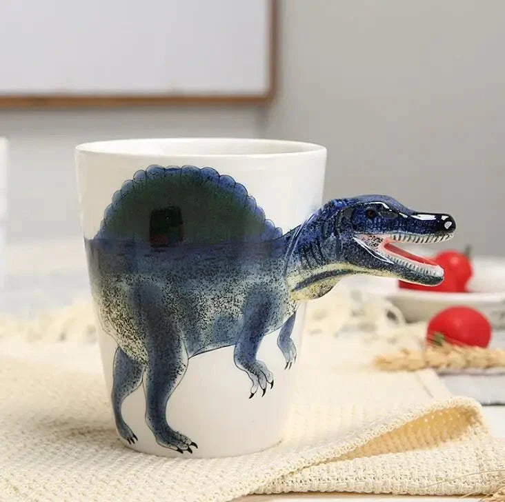 Handbemalte Dinosaurier-Tasse aus Keramik