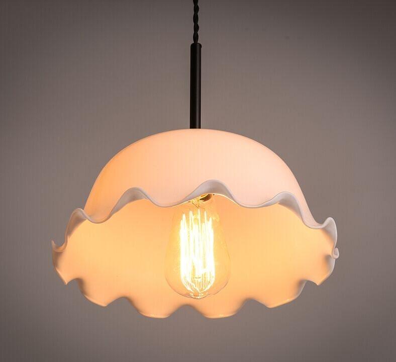 Suspension LED en verre opalin avec abat-jour mouchoir de style vintage français - Ampoule incluse