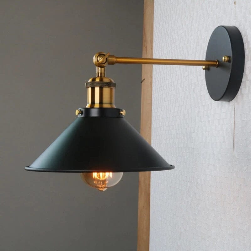 Průmyslová nástěnná lampa Hunter