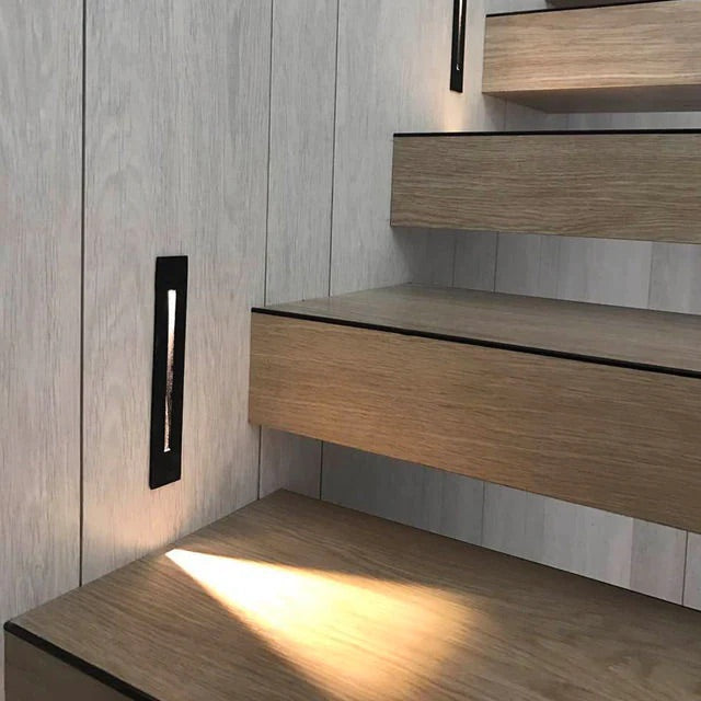 Recessed LED stair light