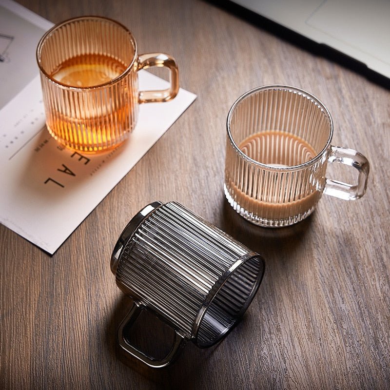 Tasse en verre à rayures verticales de style japonais