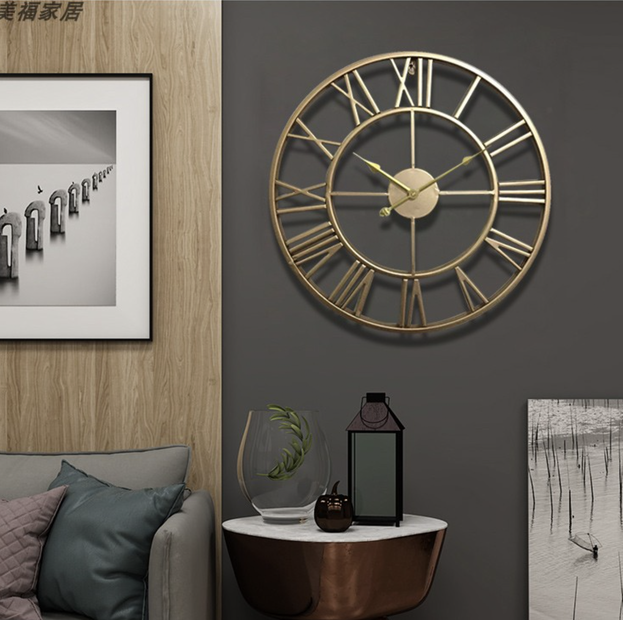 Horloge murale squelette en or ou en bronze