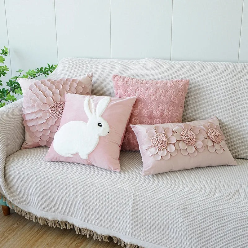 Housse de coussin mignonne lapin rose – une touche ludique pour votre maison