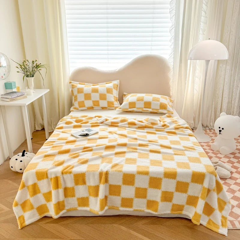 Yellow White Flannel Panda Fleece Blanket – Soft Comfort for Any Room!