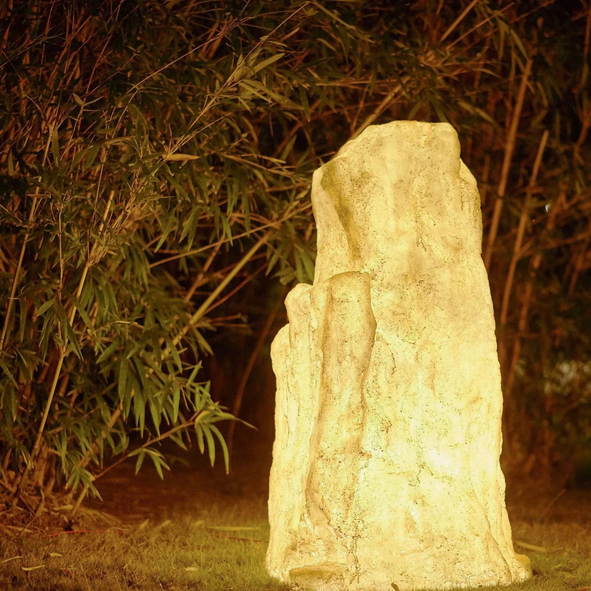 Vibrant Stone Outdoor Light