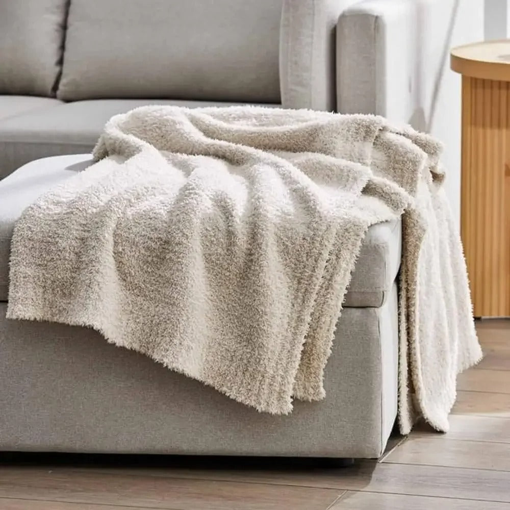 Cozy Knitted Blanket – The Perfect Gift for Comfort Lovers