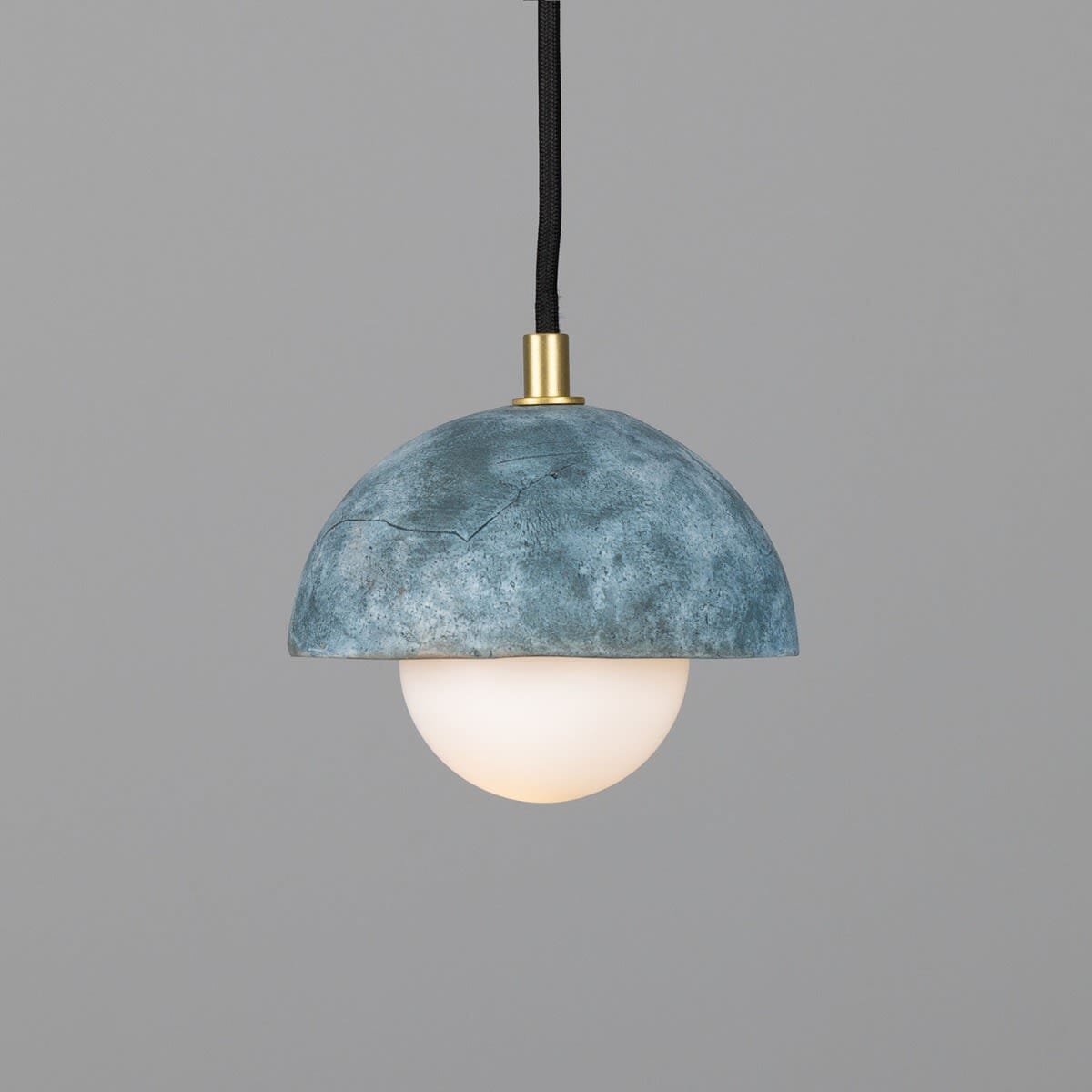 Lampada a sospensione in ceramica Ferox Small Dome 14cm, Blue Earth