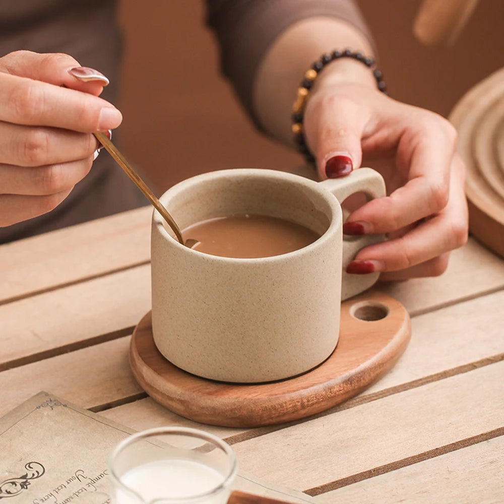 Handgefertigte Frühstückskaffeetassen