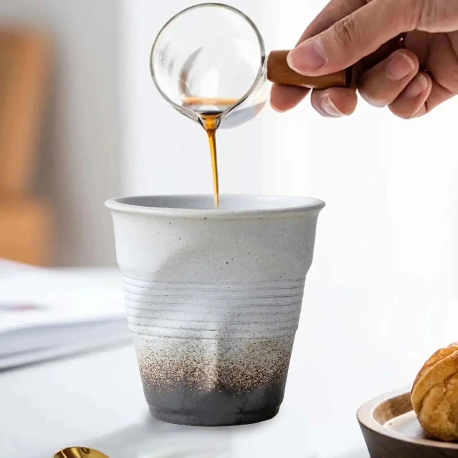 Nyhet "Wonky" keramisk kaffemugg