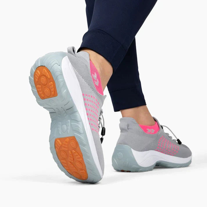 Orthopedic sneakers/shoes with elastic support