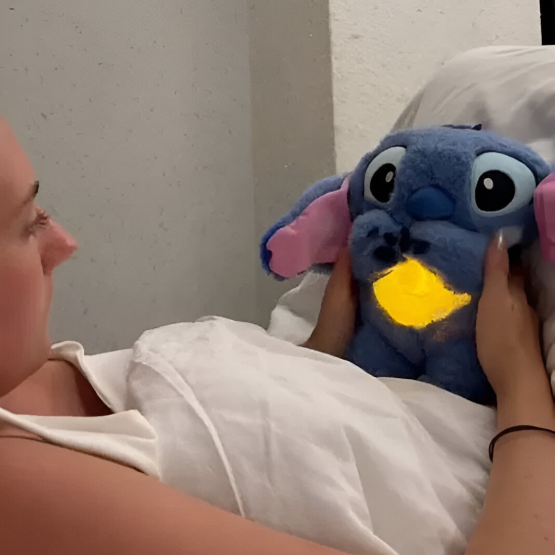 Peluche Stitch respirando