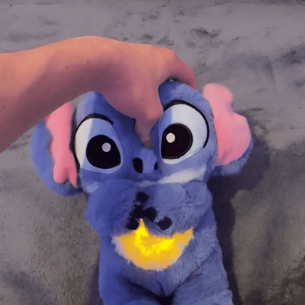 Peluche Stitch respirando