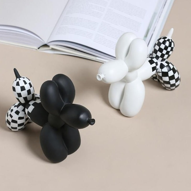 Cão Balão Deluxe Preto e Branco - Resina Pintada à Mão