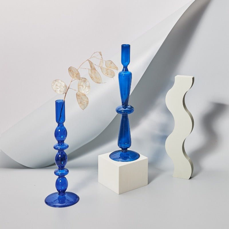 Colección de jarrones y candelabros cónicos de vidrio Blue Horizon